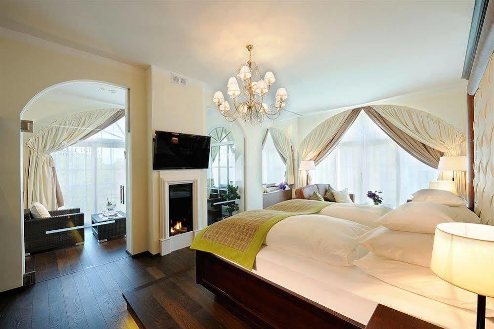 Hotel Gut Ising คีมิง ภายนอก รูปภาพ