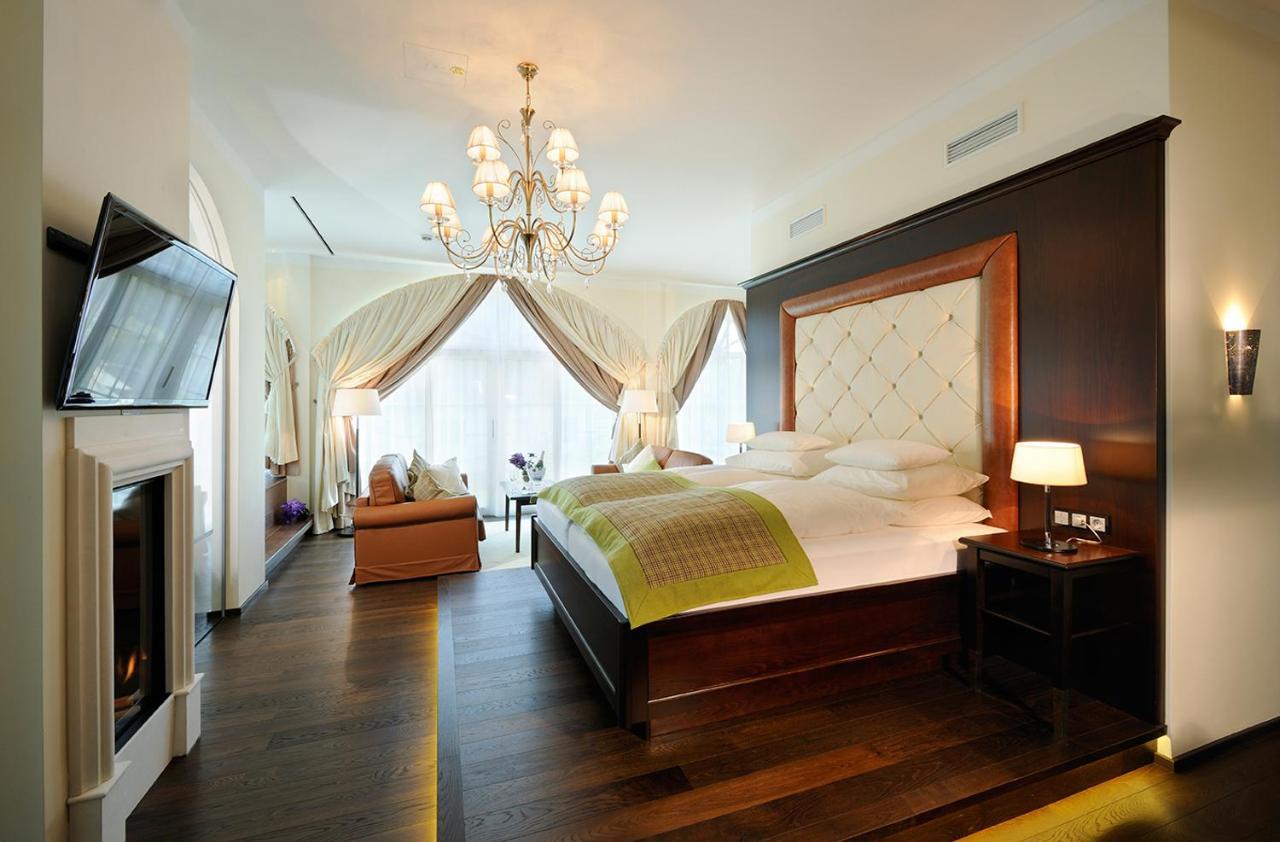 Hotel Gut Ising คีมิง ภายนอก รูปภาพ